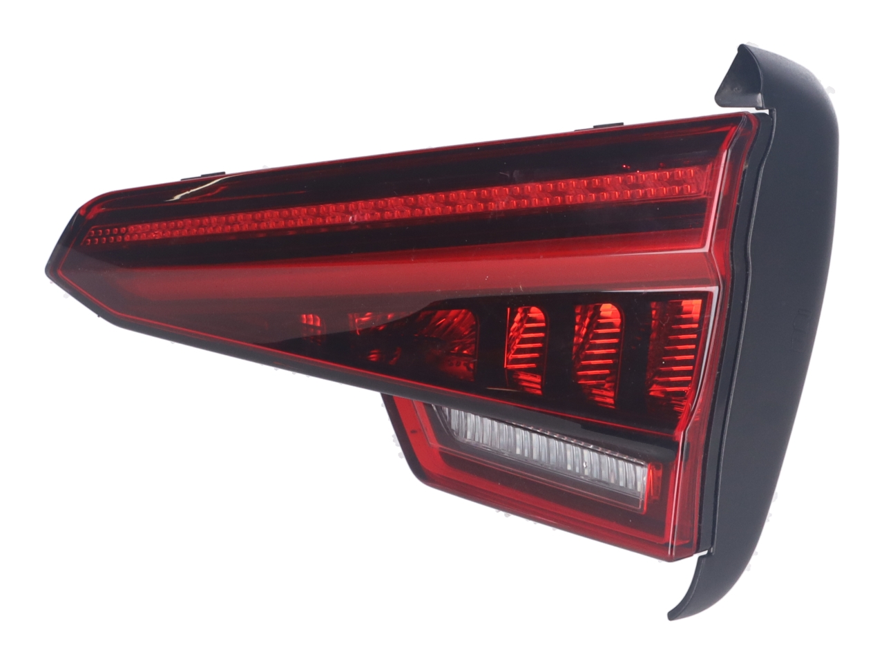 Interior Right Tail Light AUDI A4 (8W, B9) 35 TFSI Mild Hybrid 110 kW 150 HP