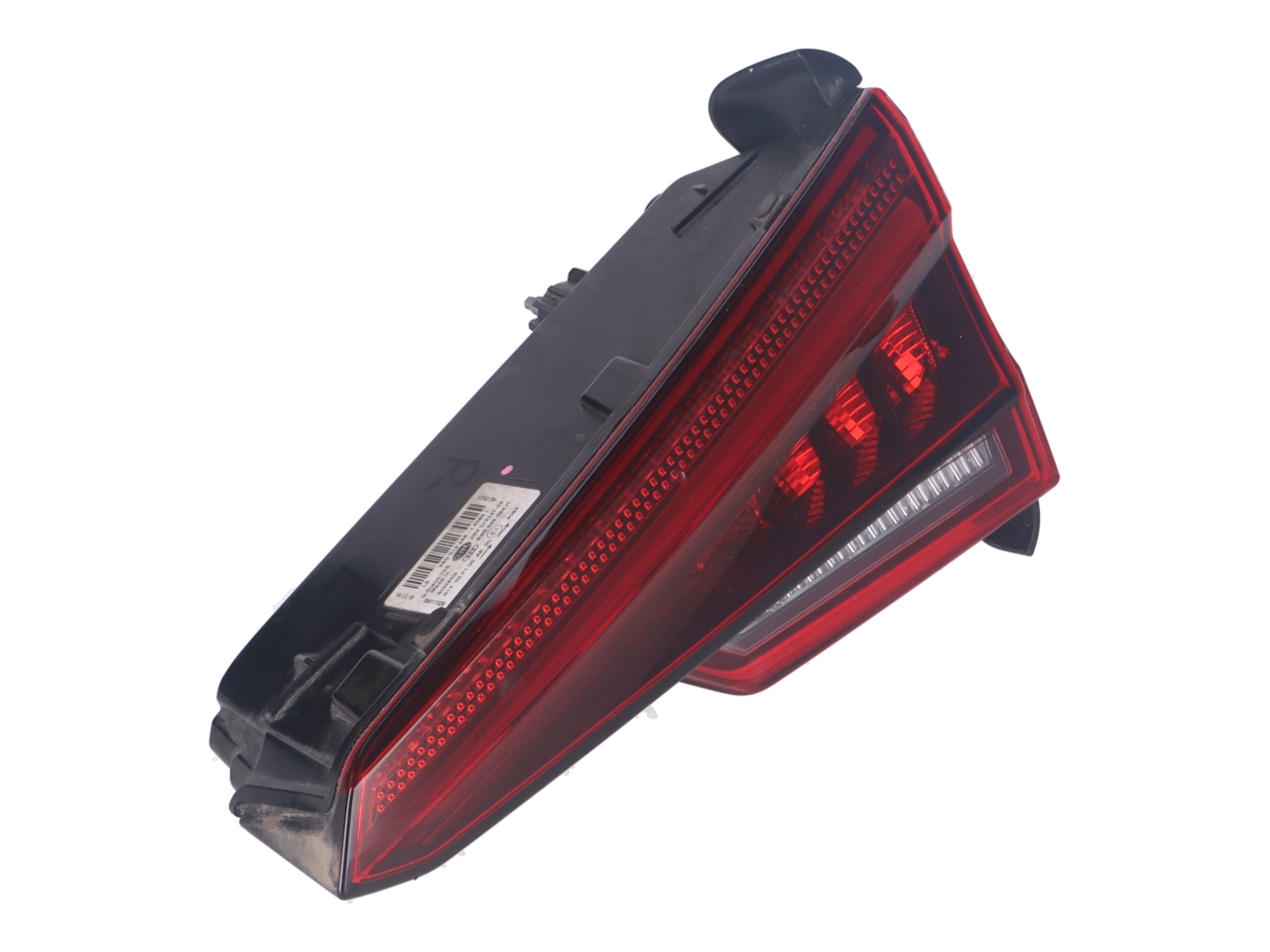 Interior Right Tail Light AUDI A4 (8W, B9) 35 TFSI Mild Hybrid 110 kW 150 HP - Picture 2 of 4