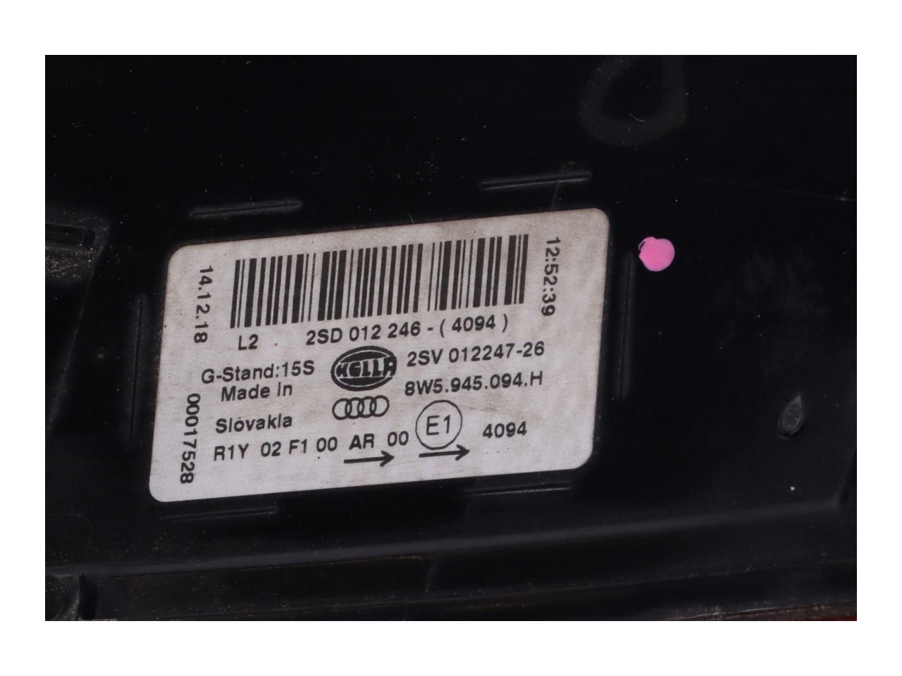 Interior Right Tail Light AUDI A4 (8W, B9) 35 TFSI Mild Hybrid 110 kW 150 HP - Picture 4 of 4