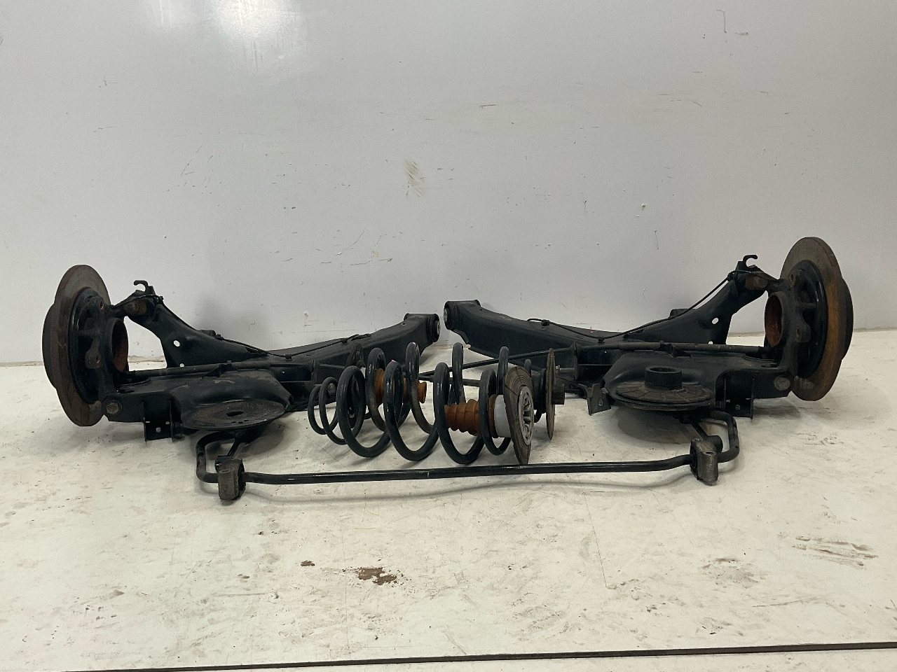 Hinterachse komplett MERCEDES-BENZ Vito Tourer (W447) 116 CDI  120 kW  163 PS (