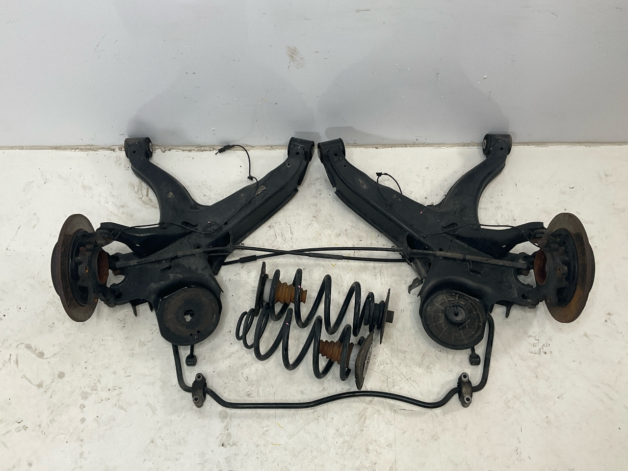 Hinterachse komplett MERCEDES-BENZ Vito Tourer (W447) 116 CDI  120 kW  163 PS ( - Afbeelding 2 van 5