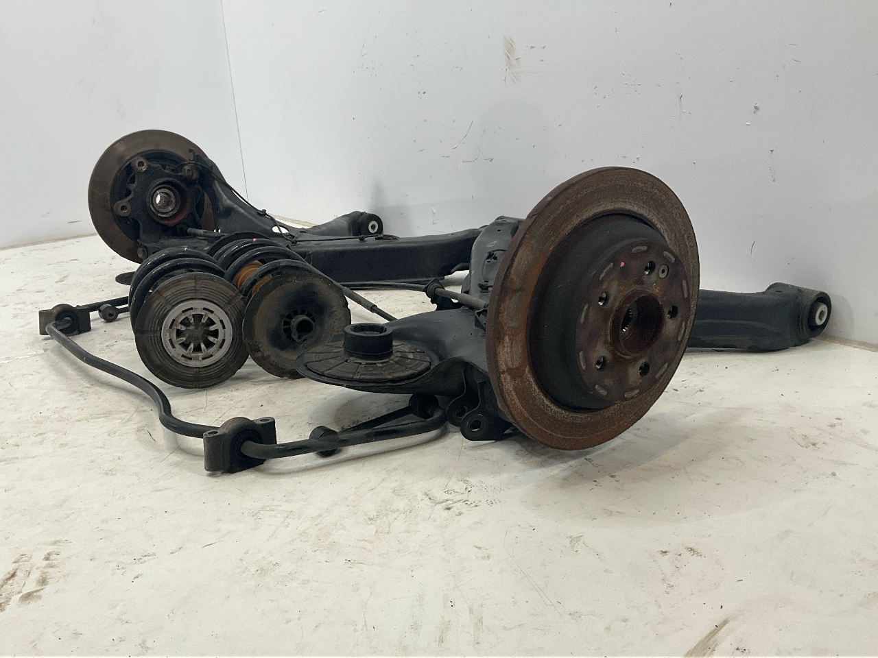 Hinterachse komplett MERCEDES-BENZ Vito Tourer (W447) 116 CDI  120 kW  163 PS ( - Afbeelding 3 van 5